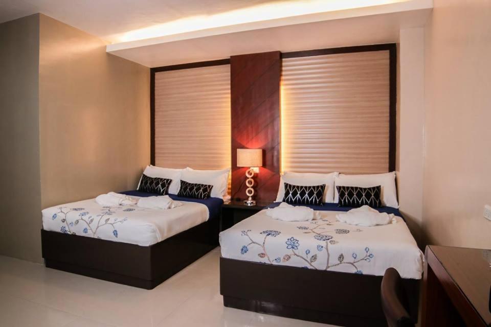 Mezza Hotel Koronadal Exterior photo