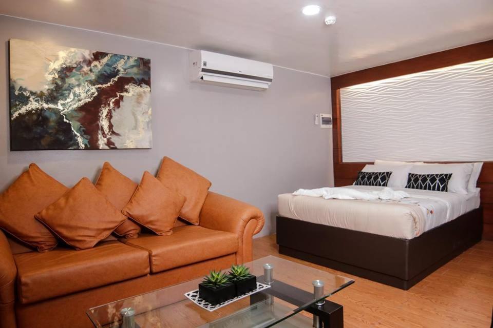 Mezza Hotel Koronadal Exterior photo